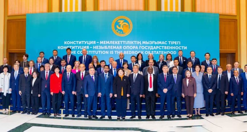 Иштироки судяи Суди конститутсионии Ҷумҳурии Тоҷикистон дар Форуми байналмилалии адолати конститутсионӣ таҳти унвони “Ҷаҳон ва оянда тавассути ҳуқуқ” дар Ҷумҳурии Қазоқистон.
